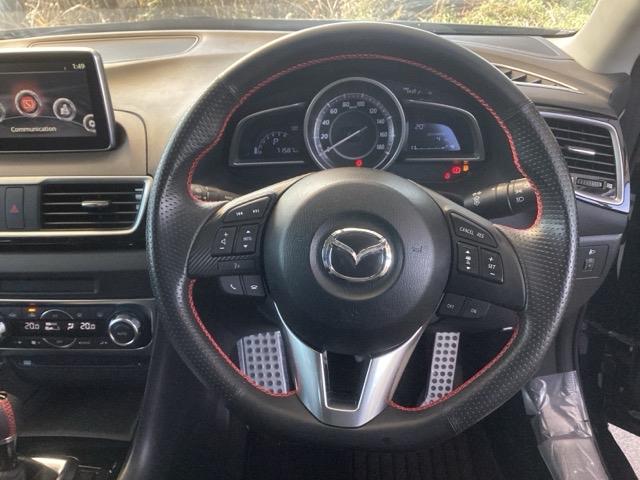 ��ɂȂ��ފ��o�̃X�e�A�����O�ł��B�����S�n�A�f�U�C�����A���쐫�ɂ���������A�C�e���ł��B