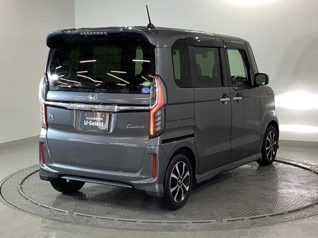 Ｎ－ＢＯＸカスタム Ｇ・Ｌホンダセンシング　メモリーナビ　パワースライドドア　ＥＴＣ　ベンチ　記録簿付き　助手席エアバック　メモリ－ナビ　エアＢ　バックアイカメラ　地デジフルセグＴＶ　キーフリーシステム　スマートキーＰスタート　盗難防止システム（8枚目）