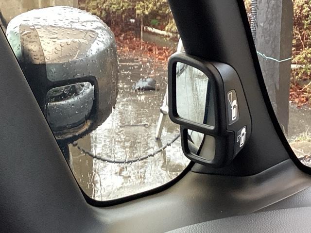 Ｎ－ＢＯＸカスタム Ｇ・Ｌホンダセンシング　メモリーナビ　パワースライドドア　ＥＴＣ　ベンチ　記録簿付き　助手席エアバック　メモリ－ナビ　エアＢ　バックアイカメラ　地デジフルセグＴＶ　キーフリーシステム　スマートキーＰスタート　盗難防止システム（48枚目）