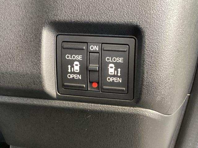 Ｎ－ＢＯＸカスタム ベースグレード　純正メモリーナビ　ドラレコ　リアカメラ　ベンチシ－ト　アクティブクルーズ　フルセグ対応　前席シートヒーター　イモビライザー　ＵＳＢ　運転席エアバッグ　スマートキー＆プッシュスタート　ＬＥＤヘッド（42枚目）