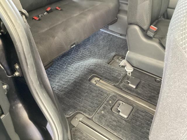 ステップワゴンスパーダ ＺＨＤＤナビエディション　純正ＨＤＤナビ　マルチビュカメラ　ＥＴＣ　ＡＢＳ　キーレス　３列シート　ＵＳＢ入力　盗難防止システム　インテリキー　助手席エアバック　運転席エアバック　エアコン　ＤＶＤ再生　両側電動スライドドア（65枚目）