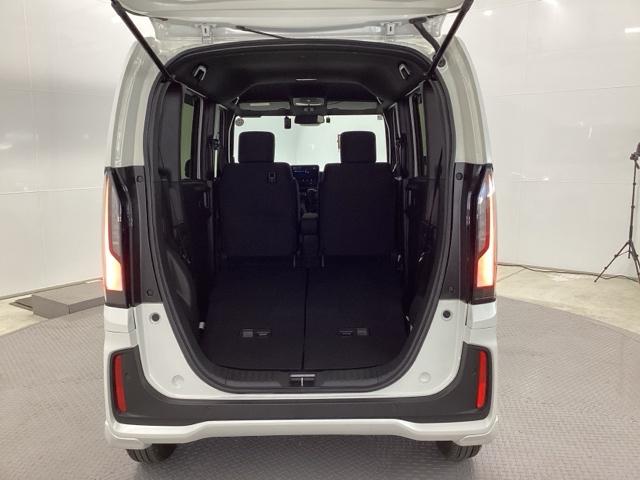 Ｎ－ＢＯＸカスタム ベースグレード　ＨｏｎｄａＣＯＮＮＥＣＴ対応純正メモリーナビ　ドラレコ　衝突軽減Ｂ　ＵＳＢ　フルセグテレビ　ＩＳＴＯＰ　ＬＥＤライト　Ｂカメラ　オートエアコン　ベンチＳ　前席シートヒーター　セキュリティアラーム（40枚目）