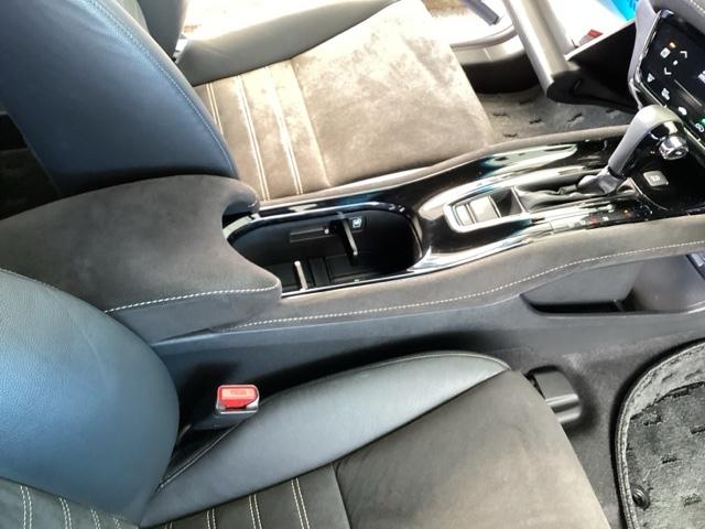 ヴェゼル RS・ホンダセンシング 純正メモリーナビ ドラレコ リアカメラ サポカー 後カメラ 地デジフルセグ スマ-トキ- サイドエアバック 盗難防止 ETC車載器 シートヒータ USBポート ナビ&TV LEDライト VSA ABS(41枚目)