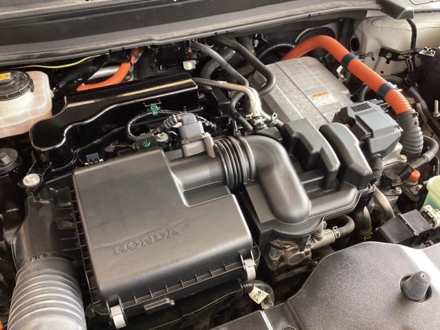 ヴェゼル ｅ：ＨＥＶＺ　純正ナビ　フルセグ　リアカメラ　アダプティブＣＣ　スマートキー＆プッシュスタート　サイドＳＲＳ　オートテールゲート　イモビ　地デジ　Ｂカメ　キーレスエントリー　Ｃソナー　ＵＳＢポート　ＰＳ　ＡＡＣ（25枚目）