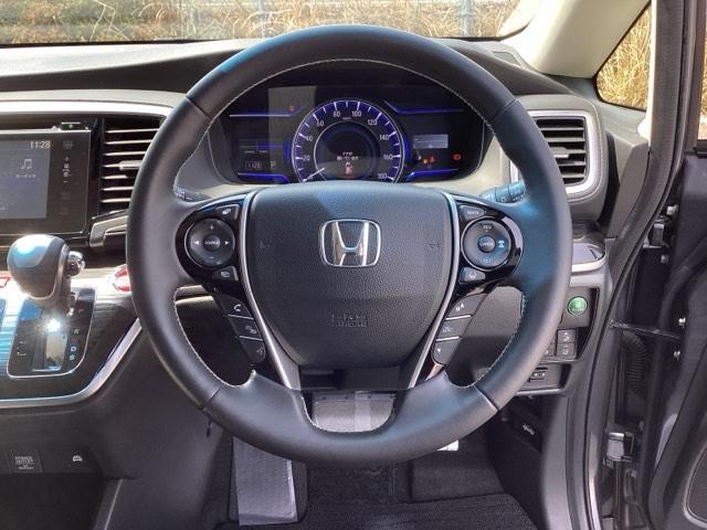 ��ɂȂ��ފ��o�̃X�e�A�����O�ł��B�����S�n�A�f�U�C�����A���쐫�ɂ���������A�C�e���ł��B