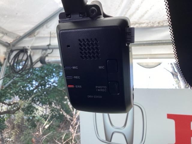 ���S�̃h���C�u���T�|�[�g����y�h�����R�z��؂ȏu�Ԃ���������L�^���A������̎��ɂ������鑕���ł��B