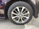 純正アルミホイールです。足元が引き立つので、車全体のイメージがアップしますよ!