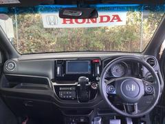 �ե���ȥ��饹���礭�����磻�ɤʻ볦�Ǳ�ž�⤷�䤹���ʤ�褦�ˡ��߷פ���Ƥ��ޤ��� 3