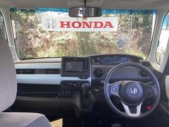 �ե���ȥ��饹���礭�����磻�ɤʻ볦�Ǳ�ž�⤷�䤹���ʤ�褦�����ꤵ��Ƥ��ޤ��� 2