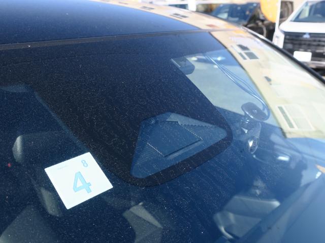 衝突しそうな時は警報とブレーキで衝突を回避して被害軽減をアシストするホンダセンシングを装備してます。