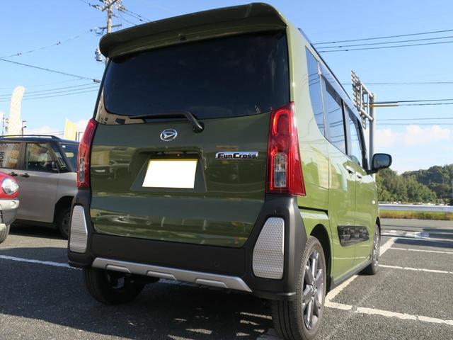 タント ファンクロスターボ　スマートアシスト　両側リアパワースライドドア　プッシュボタンエンジンスタート　バックカメラ　ＬＥＤヘッドライト（17枚目）