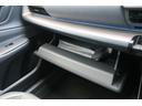 車検証入れにも便利なグローブボックスです。