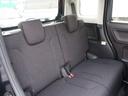 後部座席も中は広く乗り降りも楽にできます。