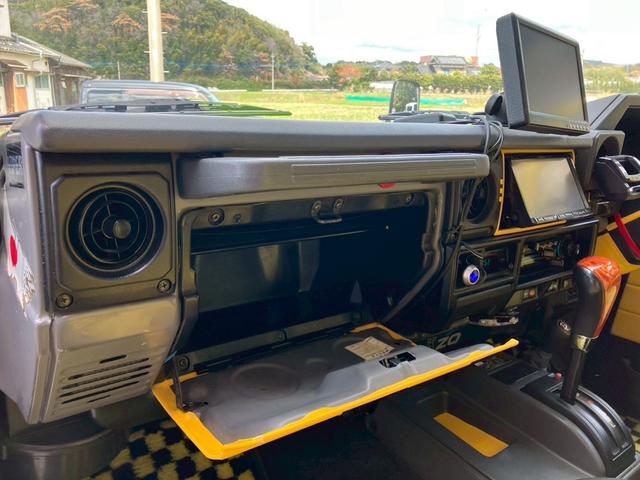 ランドクルーザー７０ ＺＸ　レカロシート　リフトアップ　キーレス　ナビ　パワーウインドー　ＡＣ　ＤＶＤ　ＥＴＣ　アルミホイール　メモリーナビ　ガラスサンルーフ　ＰＳ（67枚目）