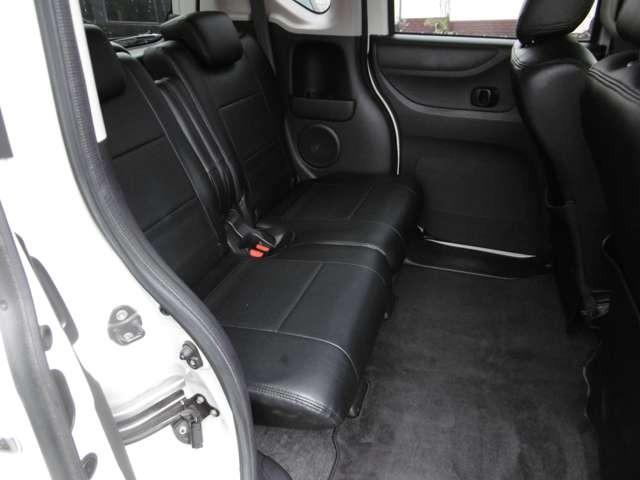 Ｎ－ＢＯＸカスタム Ｇ　ＳＳパッケージ　ナビテレビ　バックカメラ　ＥＴＣ　ドライブレコーダー　スマートキー　プッシュスタート　セキュリティー　両側パワースライドドア　ＨＩＤライト　純正アルミホイール（16枚目）