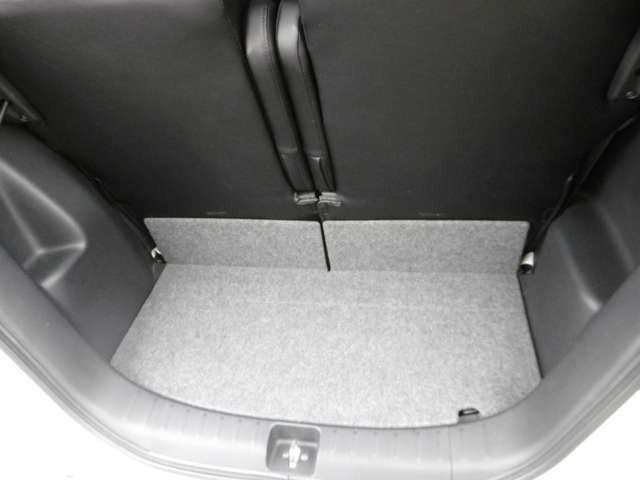 Ｎ－ＢＯＸカスタム Ｇ　ＳＳパッケージ　ナビテレビ　バックカメラ　ＥＴＣ　ドライブレコーダー　スマートキー　プッシュスタート　セキュリティー　両側パワースライドドア　ＨＩＤライト　純正アルミホイール（19枚目）