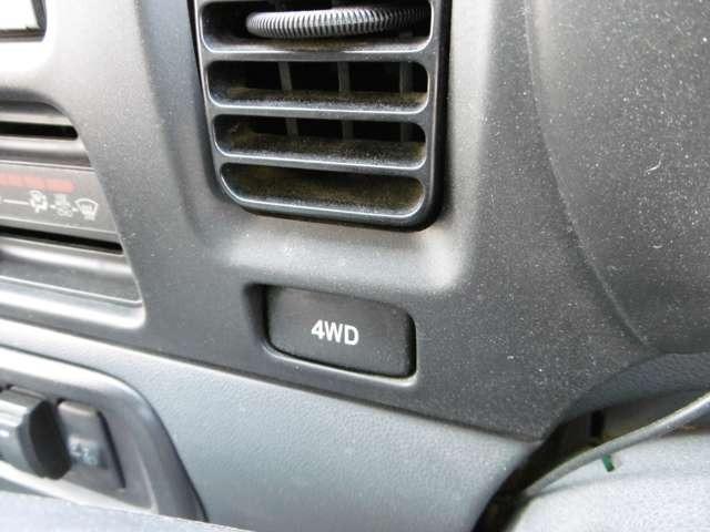 ハイゼットカーゴ デッキバンG 4WD キーレス・バックカメラ・ナビ・フルセグテレビ・Bluetooth・両側スライドドア・ABS・運転席助手席エアバック(3枚目)