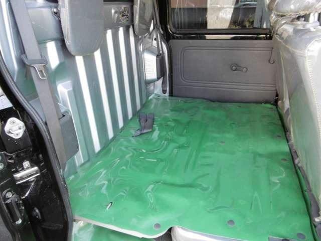 ハイゼットカーゴ デッキバンG 4WD キーレス・バックカメラ・ナビ・フルセグテレビ・Bluetooth・両側スライドドア・ABS・運転席助手席エアバック(16枚目)