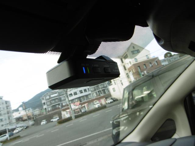 ノート ｅ－パワー　メダリスト　車検長〜い９年１２月です　ノートｅパワーです　デジタルインナーミラー　ドライブレコーダー衝突軽減ブレーキ　コーナーセンサーアラウンドビューモニター　純正ＬＥＤヘッドライト　試乗できます（15枚目）