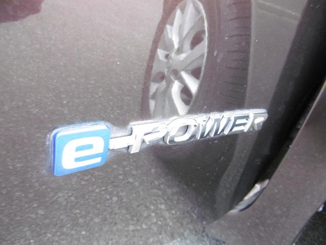 ノート ｅ－パワー　メダリスト　車検長〜い９年１２月です　ノートｅパワーです　デジタルインナーミラー　ドライブレコーダー衝突軽減ブレーキ　コーナーセンサーアラウンドビューモニター　純正ＬＥＤヘッドライト　試乗できます（26枚目）