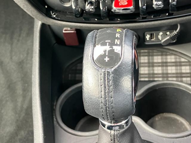 ＭＩＮＩ ワン　クラブマン　純正ナビ　Ｂｌｕｅｔｏｏｔｈ対応　ＥＴＣ　ドライブレコーダー　キーレス　純正アルミホイール　オートエアコン　ツインターボ　取扱説明書　整備点検記録簿（34枚目）