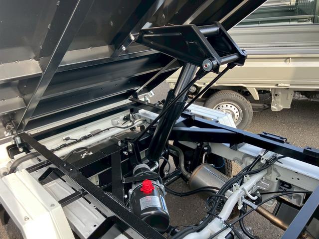 キャリイトラック 頑丈ダンプ 3方開 4WD 届出済未使用車 ダンプ 新明和 デフロック 障害物センサー ABS 横滑り防止装置 Wエアバッグ エアコン パワステ パワーウィンドウ(14枚目)