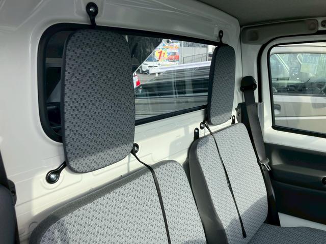 キャリイトラック 頑丈ダンプ 3方開 4WD 届出済未使用車 ダンプ 新明和 デフロック 障害物センサー ABS 横滑り防止装置 Wエアバッグ エアコン パワステ パワーウィンドウ(24枚目)