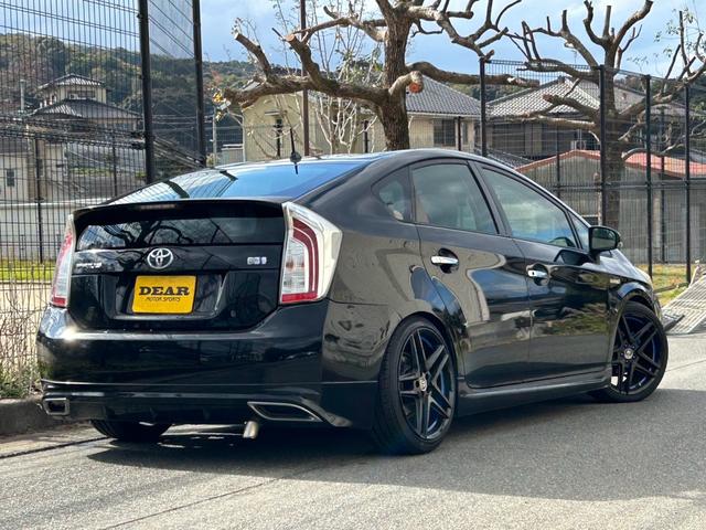 プリウス Ｌ　ドライブレコーダー　Ｂｌｕｅｔｏｏｔｈナビ　エイムゲインエアロ　エイムゲインアルミホイール（4枚目）