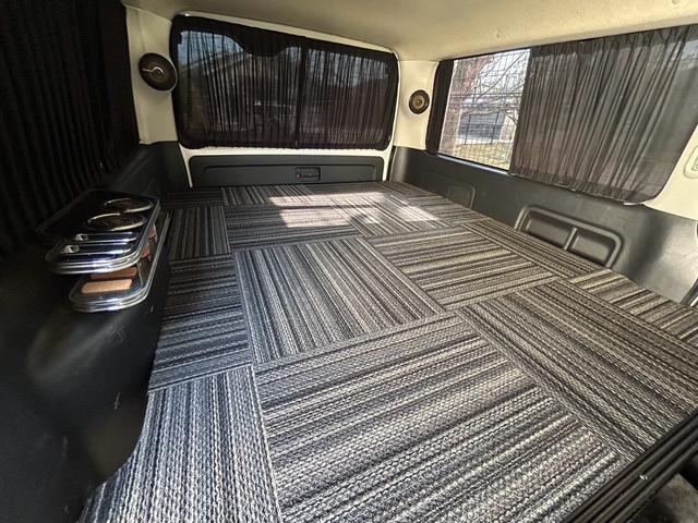 ハイエースバン ロングスーパーGL キーレスキー ETC パナソニックナビ・フルセグTV バックモニター コンビハンドル ベットキット バックカメラ 両側スライドドア(14枚目)