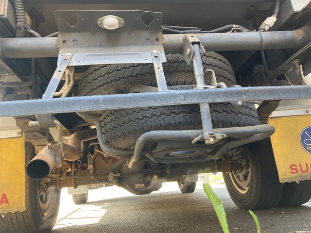 ボンゴトラック 　パネルバン　ＣＶＴ　後輪ダブル　ドライブレコーダー　バックカメラ　エアコン　パワーウィンドウ　運転席エアバッグ　助手席エアバッグ（8枚目）