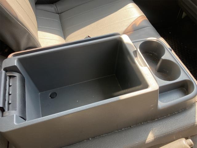 ボンゴトラック 　パネルバン　ＣＶＴ　後輪ダブル　ドライブレコーダー　バックカメラ　エアコン　パワーウィンドウ　運転席エアバッグ　助手席エアバッグ（28枚目）