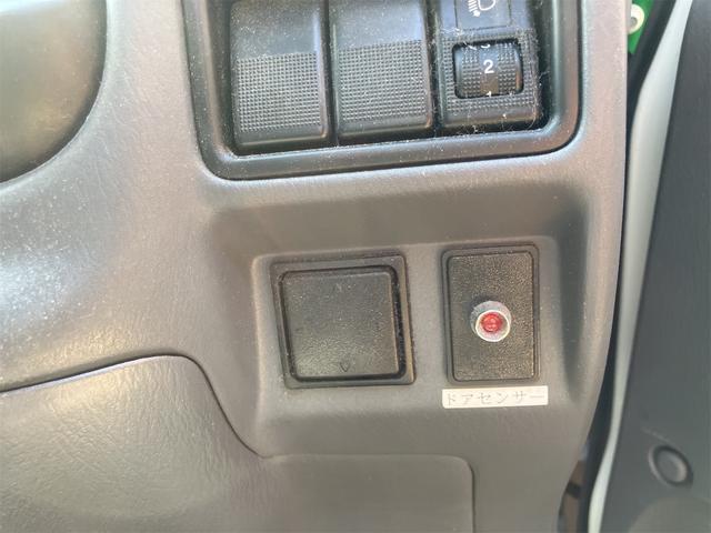 ボンゴトラック 　パネルバン　ＣＶＴ　後輪ダブル　ドライブレコーダー　バックカメラ　エアコン　パワーウィンドウ　運転席エアバッグ　助手席エアバッグ（33枚目）