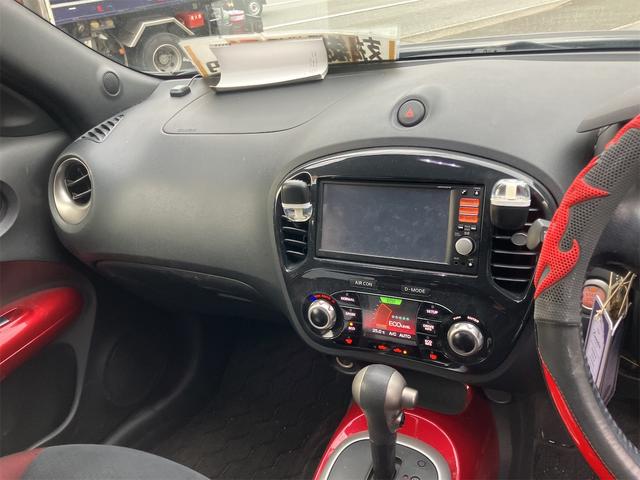 ジューク 15RX タイプV バックカメラ クリアランスソナー ナビ TV オートライト アルミホイール スマートキー 電動格納ミラー CVT 盗難防止システム 衝突安全ボディ CD ミュージックプレイヤー接続可 ABS エアコン(39枚目)