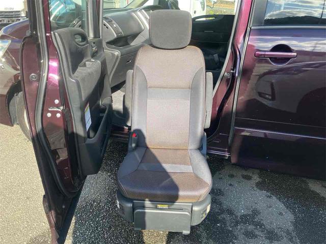 セレナ 福祉車輌 助手席スライドアップシート ドライブレコーダー ETC バックカメラ ナビ TV 両側電動スライドドア スマートキー 後席モニター 3列シート ウォークスルー CVT アルミホイール CD(57枚目)