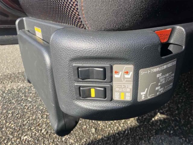 セレナ 福祉車輌 助手席スライドアップシート ドライブレコーダー ETC バックカメラ ナビ TV 両側電動スライドドア スマートキー 後席モニター 3列シート ウォークスルー CVT アルミホイール CD(59枚目)