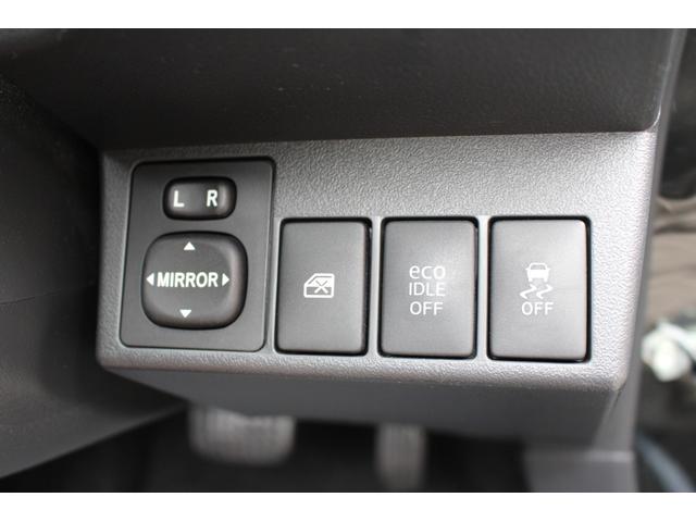 コペン ローブ　・ブラックインテリアパッケージ・純正７インチワイドＳＤナビ・フルセグＴＶ・Ｂｌｕｅｔｏｏｔｈ・ＤＶＤＣＤ・ＥＴＣ・社外シートカバー・シートヒーター・ワイドトレット・ローダウン・タイヤ４本ＮＥＷ・（30枚目）