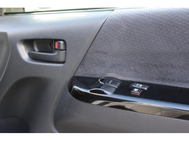 レジアスエースバン ロングスーパーＧＬプライムセレ　・純正ＯＰ７インチワイドＨＤＤナビ・フルセグＴＶ・バックモニター・１１インチフリップダウンモニターＢｌｕｅｔｏｏｔｈ・ＤＶＤ・ＣＤ・ＥＴＣ・ベットキット・スクリーンドア・ハンガーレール・ＨＩＤライト・（34枚目）