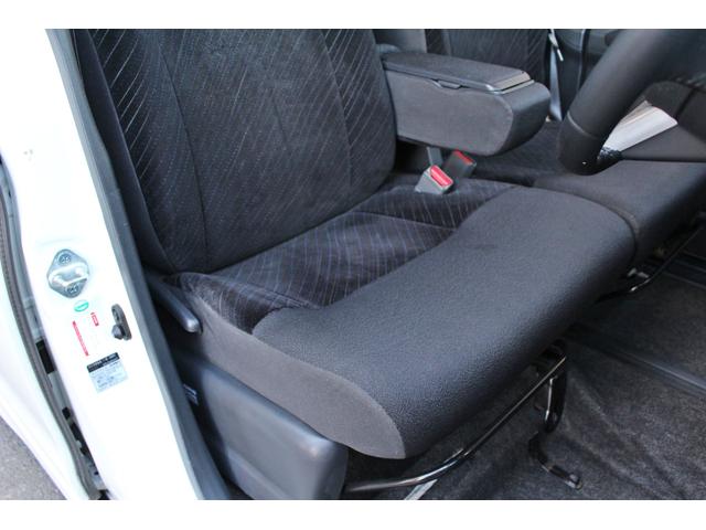 タント カスタムＲＳ　・ターボ・純正ＯＰ８インチＳＤナビ・ＤＴＶ・バックモニター・フリップダウンモニター・ドライブレコーダー・Ｂｌｕｅｔｏｏｔ・ＨＤＭＩ・ＵＳＢ・ＤＶＤ・ＣＤ・ＴＶキット・両側パワースライド・ＬＥＤライト・（33枚目）