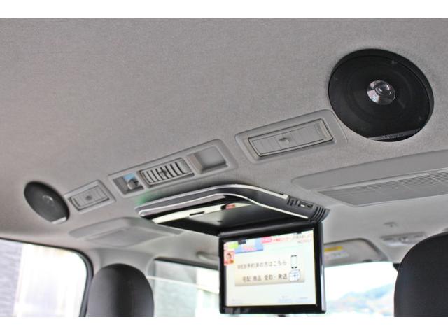 レジアスエースバン スーパーＧＬ　ダークプライム　・衝突回避支援ブレーキ・レーンキープアシスト・社外ＳＤナビ・ＤＴＶ・バックモニター・Ｂｌｕｅｔｏｏｔ・ＤＶＤ・ＣＤ・ＥＴＣ・フリップダウンモニター・スマートキー・シートカバー・ベットキット・ローダウン（30枚目）