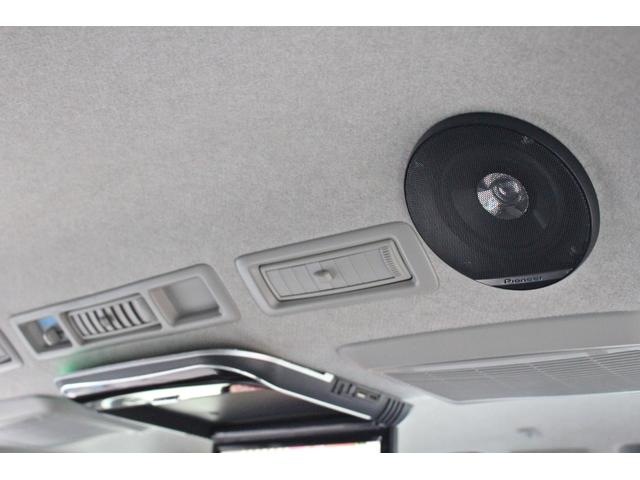 レジアスエースバン スーパーＧＬ　ダークプライム　・衝突回避支援ブレーキ・レーンキープアシスト・社外ＳＤナビ・ＤＴＶ・バックモニター・Ｂｌｕｅｔｏｏｔ・ＤＶＤ・ＣＤ・ＥＴＣ・フリップダウンモニター・スマートキー・シートカバー・ベットキット・ローダウン（31枚目）