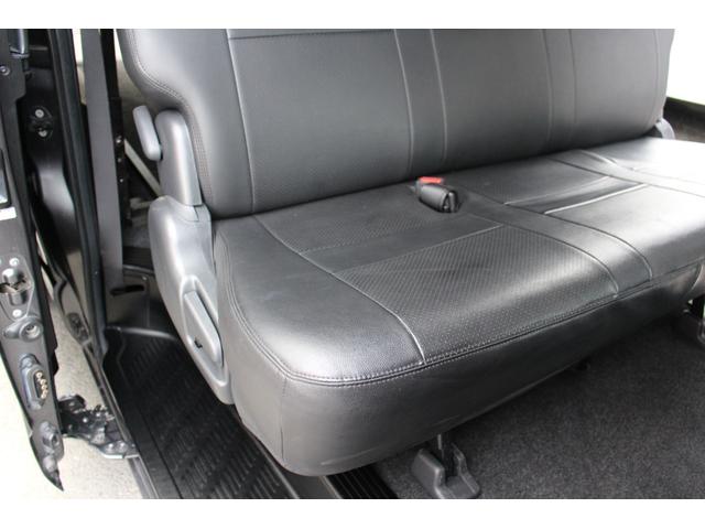 レジアスエースバン スーパーＧＬ　ダークプライム　・衝突回避支援ブレーキ・レーンキープアシスト・社外ＳＤナビ・ＤＴＶ・バックモニター・Ｂｌｕｅｔｏｏｔ・ＤＶＤ・ＣＤ・ＥＴＣ・フリップダウンモニター・スマートキー・シートカバー・ベットキット・ローダウン（53枚目）