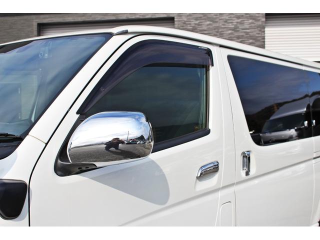 レジアスエースバン スーパーＧＬ　鑑定済車輌・衝突回避支援ブレーキ・車線逸脱機能・純正ＳＤナビ・ＤＴＶ・バックモニター・Ｂｌｕｅｔｏｏｔｈ・前後ドライブレコーダー・スマートキー・両側パワースライド・ベットキット・ローダウン・１７ＡＷ（10枚目）