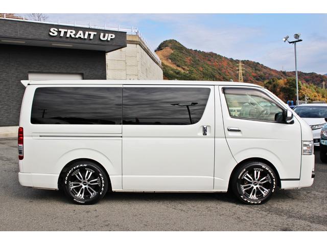 レジアスエースバン スーパーＧＬ　鑑定済車輌・衝突回避支援ブレーキ・車線逸脱機能・純正ＳＤナビ・ＤＴＶ・バックモニター・Ｂｌｕｅｔｏｏｔｈ・前後ドライブレコーダー・スマートキー・両側パワースライド・ベットキット・ローダウン・１７ＡＷ（13枚目）