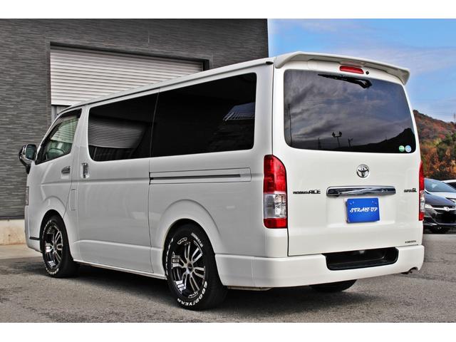 レジアスエースバン スーパーＧＬ　鑑定済車輌・衝突回避支援ブレーキ・車線逸脱機能・純正ＳＤナビ・ＤＴＶ・バックモニター・Ｂｌｕｅｔｏｏｔｈ・前後ドライブレコーダー・スマートキー・両側パワースライド・ベットキット・ローダウン・１７ＡＷ（14枚目）