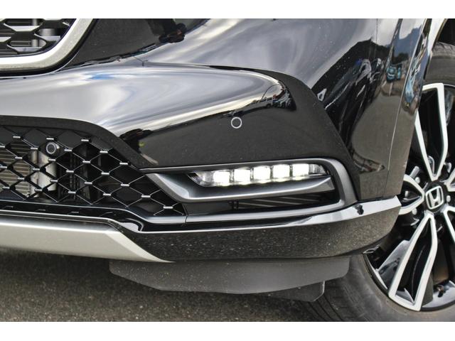 ヴェゼル ｅ：ＨＥＶ　Ｚ　・衝突回避軽減ブレーキ・誤発信抑制機能・純正９インチナビ・ＤＴＶ・バックカメラ・前後ドライブレコーダー・ＤＶＤ・ＣＤ・Ｂｌｕｅｔｏｏｔ・ＵＳＢ・ＥＴＣ・電動ブレーキ・ハンドルヒーター・パワーバックドア（6枚目）