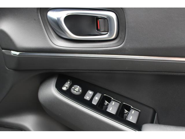 ヴェゼル ｅ：ＨＥＶ　Ｚ　・衝突回避軽減ブレーキ・誤発信抑制機能・純正９インチナビ・ＤＴＶ・バックカメラ・前後ドライブレコーダー・ＤＶＤ・ＣＤ・Ｂｌｕｅｔｏｏｔ・ＵＳＢ・ＥＴＣ・電動ブレーキ・ハンドルヒーター・パワーバックドア（41枚目）