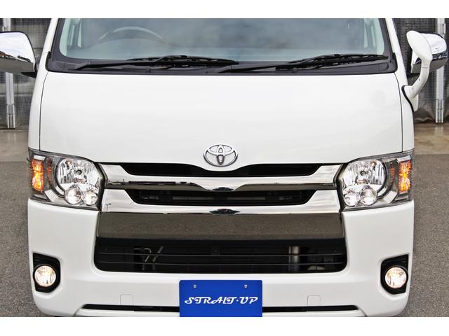 レジアスエースバン スーパーＧＬ　ダークプライム　純正ＳＤナビ・ＤＴＶ・バックモニター・Ｂｌｕｅｔｏｏｔｈ・ＥＴＣ・ＤＶＤ・ＣＤ・スマートキー・ハーフレザーシート・オートライト・ベットキット・リアゲートアシストグリップ・ＬＥＤライト・排出ガス洗浄装置（4枚目）