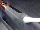 ☆ドアの内張りはお車の乗り降りの際、必ず触るところなのでやはり汚れています。ここも徹底的に消臭抗菌クリーニング！！