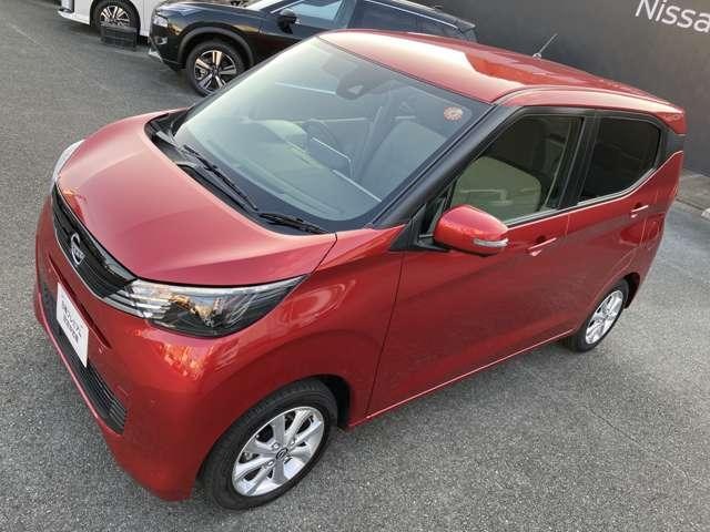 デイズ ６６０　Ｘ　社用車ＵＰ・認定中古車　アラウンドＭ　踏み間違え防止　禁煙　スマートキー　イモビライザー　バックカメラ　レーンキープ　アイドリングストップ　キーレス　フルオートエアコン　ＬＥＤライト　ナビＴＶ　ＷＡＢ　運転席エアバック　ＰＳ（9枚目）