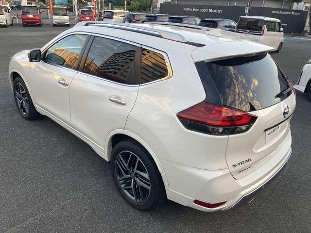 エクストレイル オーテック iパッケージ エマブレ サイドカメラ バックカメラ LED ワンオーナ 全周囲カメラ ドラレコ ETC アイドリングストップ メモリーナビ 禁煙 インテリキー アルミホイール ナビTV 4WD 盗難防止装置(12枚目)